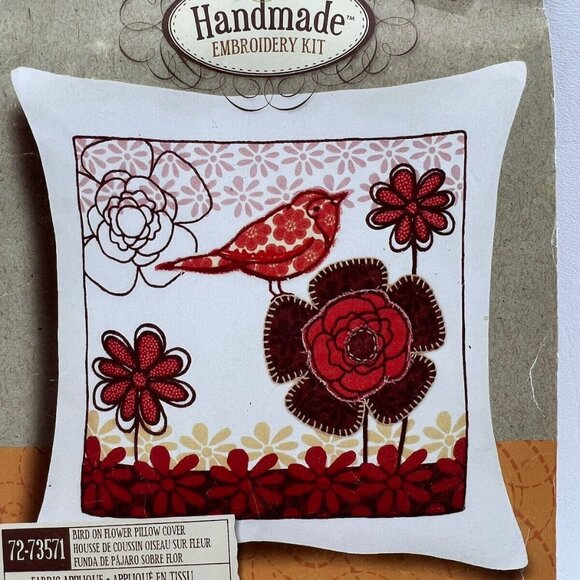 Vtg Dimensions Pillow Cover Emboridery Kit Bird on a Flower 14 x 14 #72-73571 - Picture 2 of 5